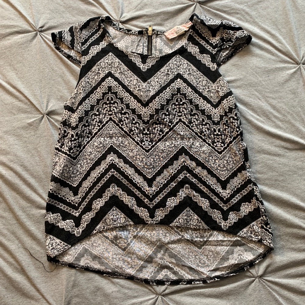 Girls super cute and comfy blouse